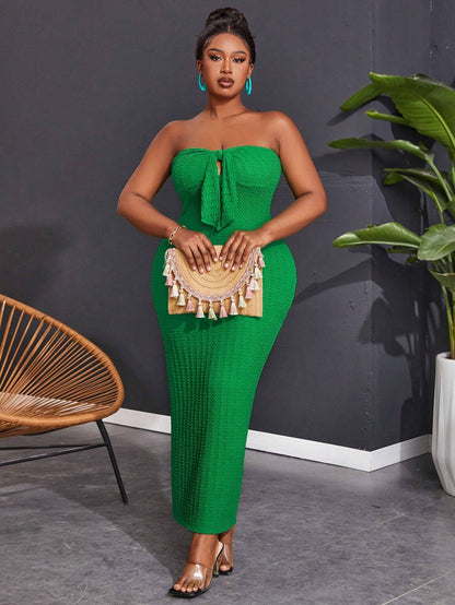 Slaydiva Women plus Size Solid Color Strapless Knotted Bodycon Dress